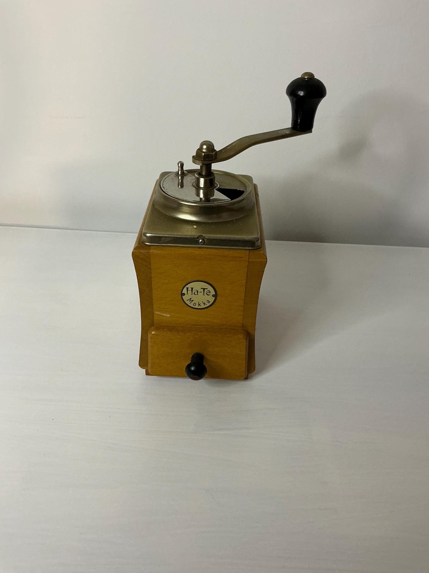 Ita-Te coffee grinder from the 1950s