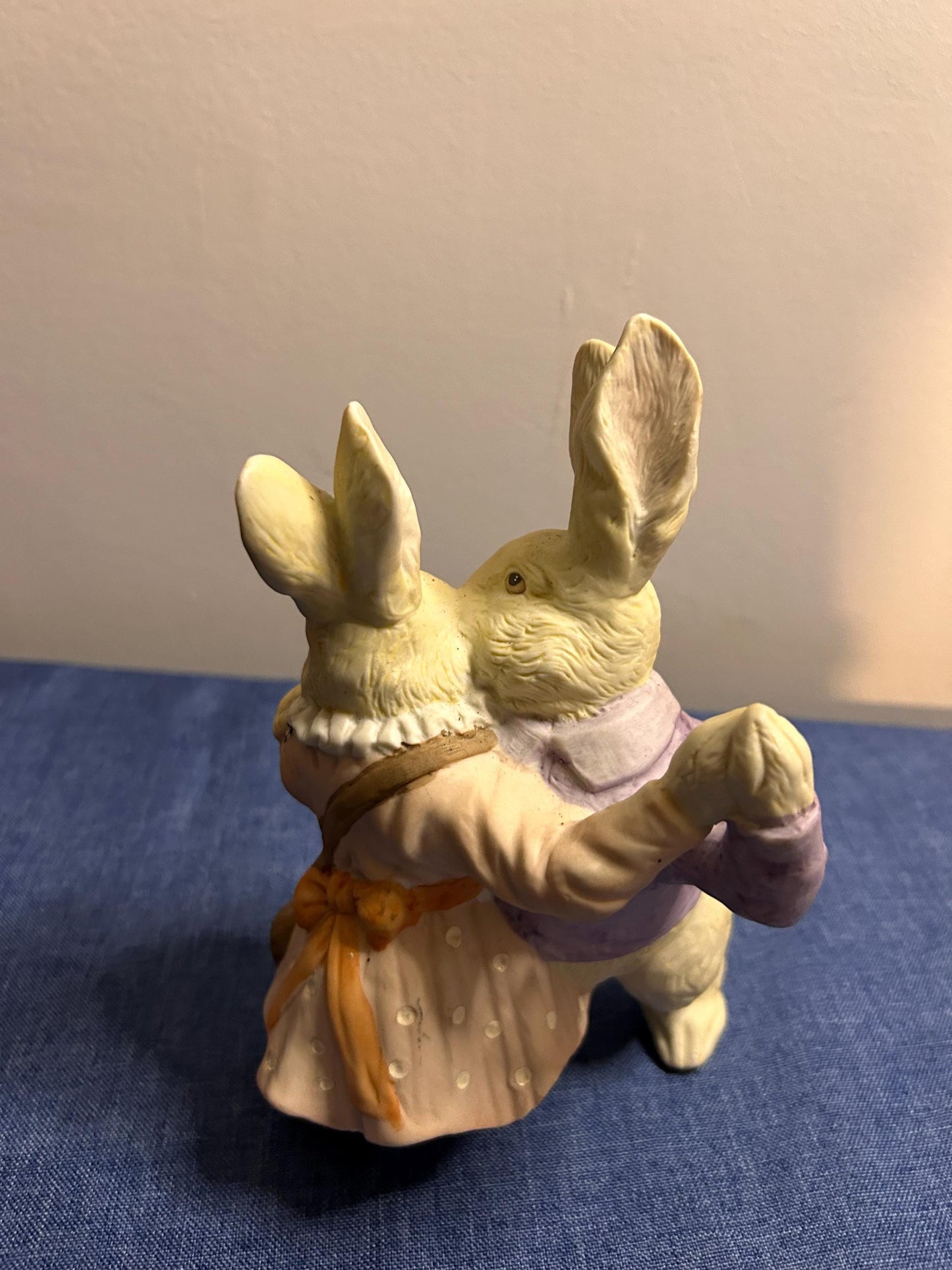 Enchanting, dancing vintage Easter bunny couple approx. 18 cm