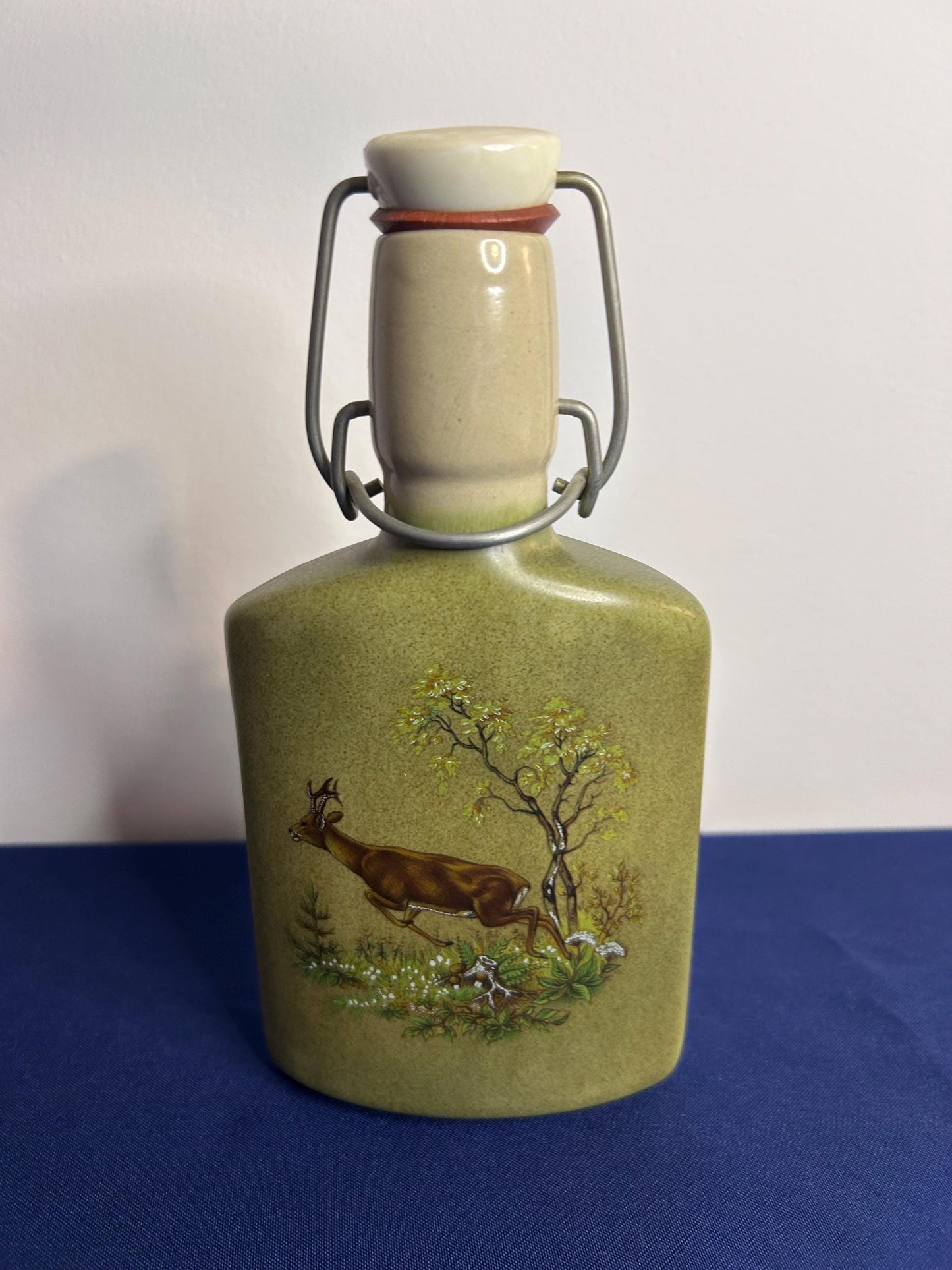 hunting bottle with deer