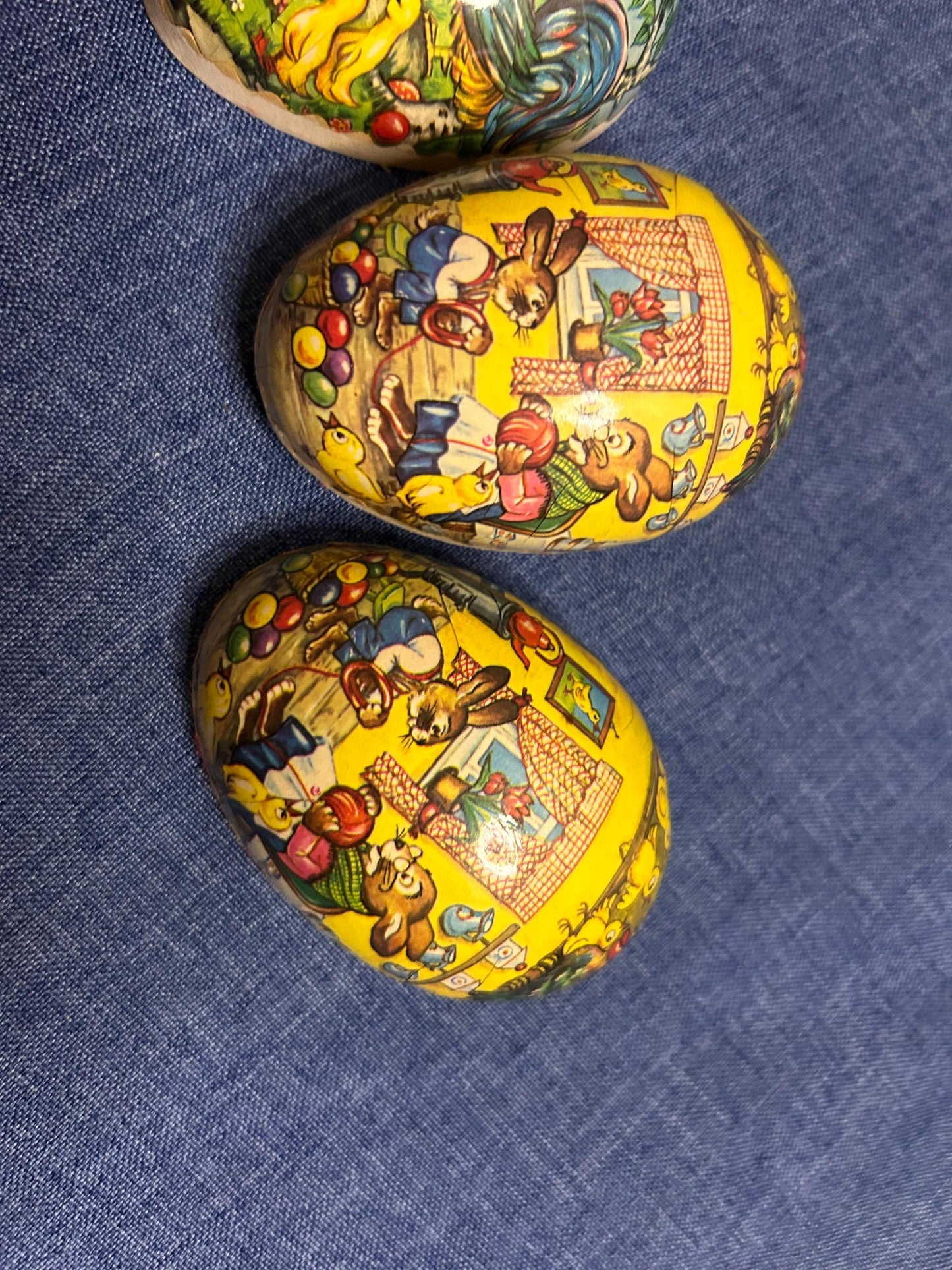 2 beautiful vintage Easter eggs DDR