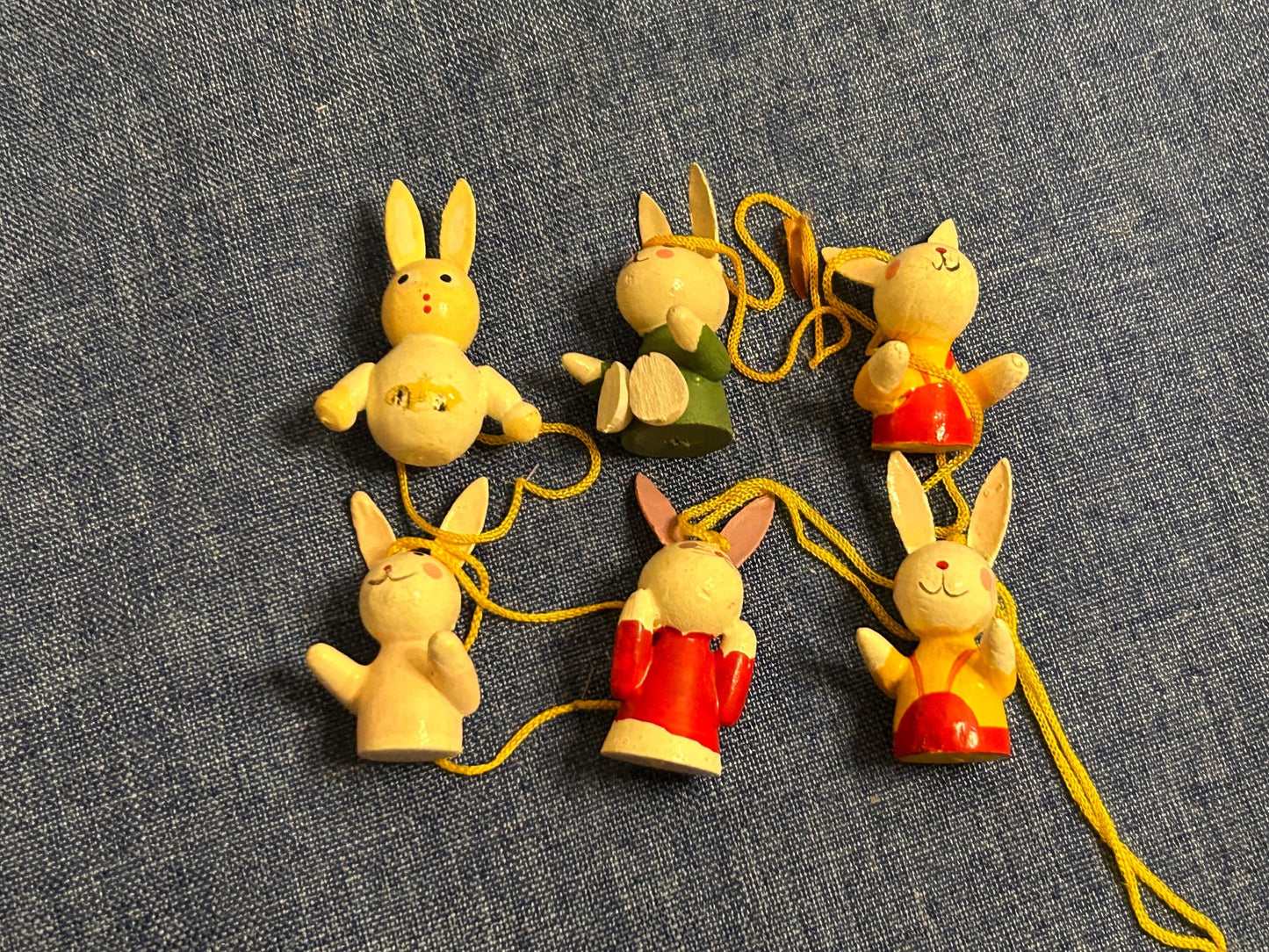 Set of six vintage Easter bunnies, each 4 cm for hanging