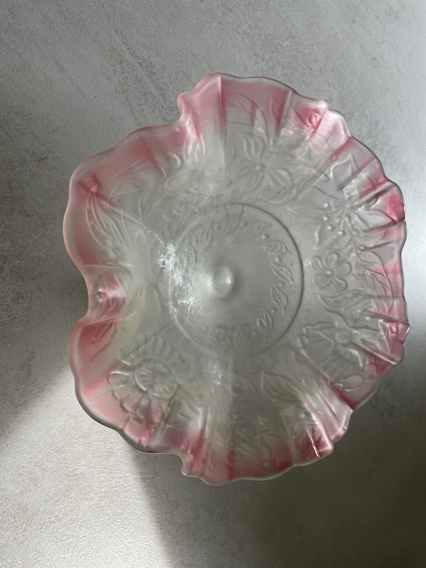 decorative bowl white-pink