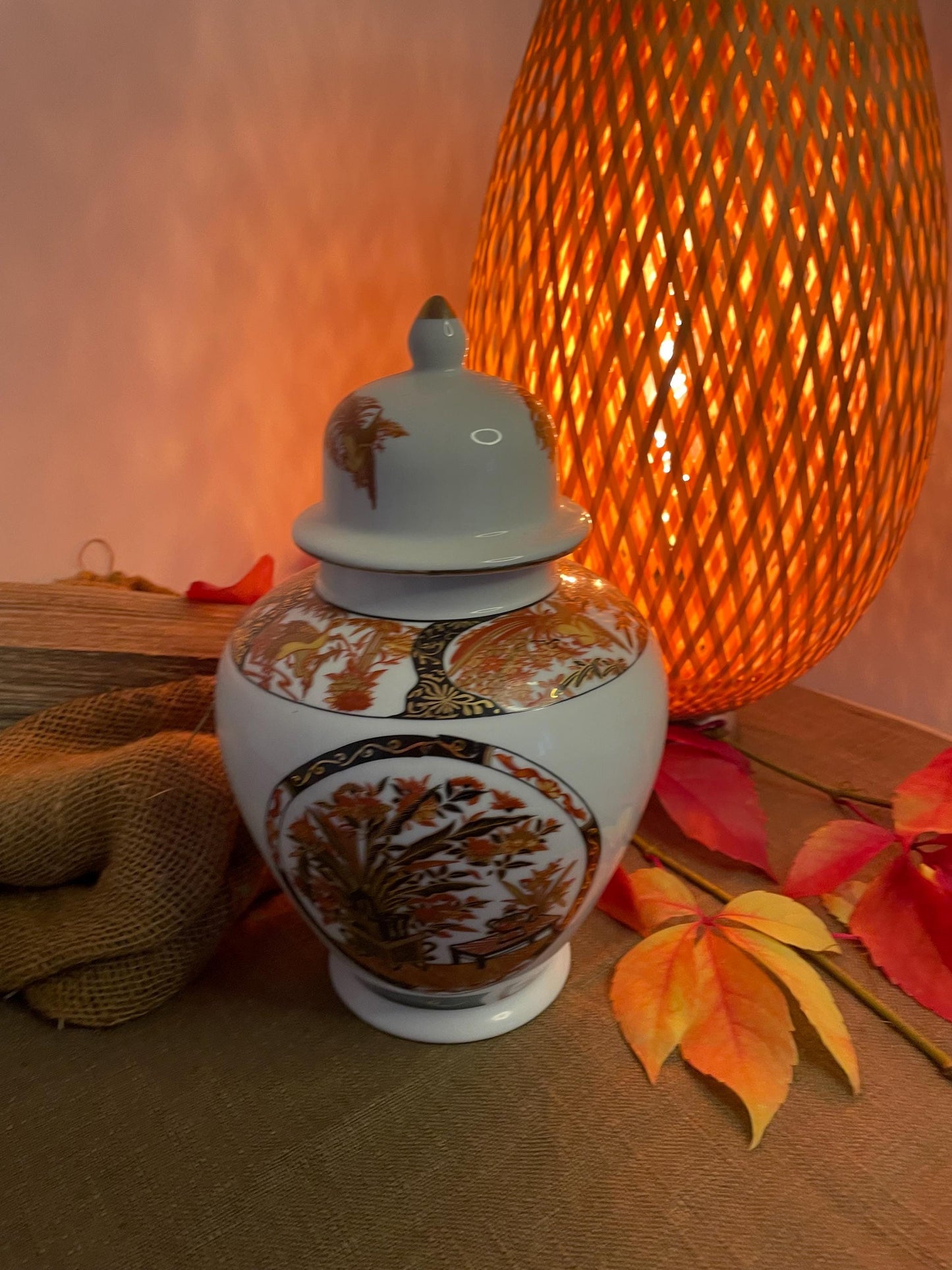 Porcelain vase in Asian style