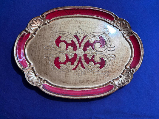 Florentine tray in red and gold