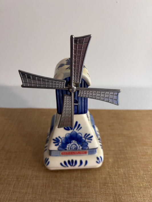 Windmills Music Box Delft