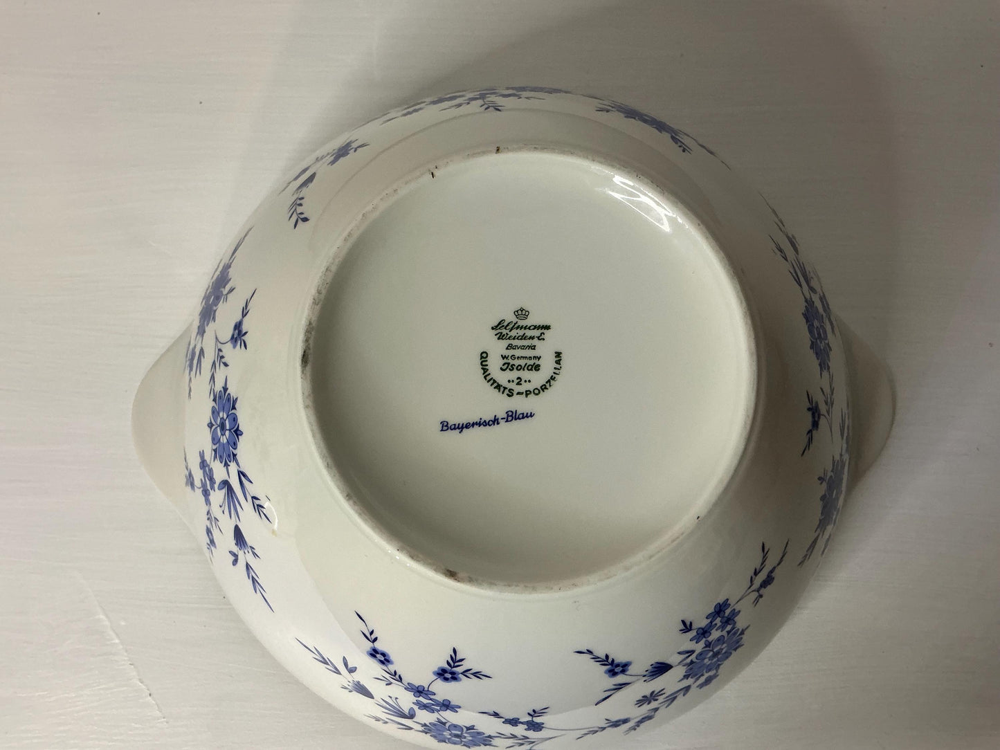 Elegant porcelain soup tureen