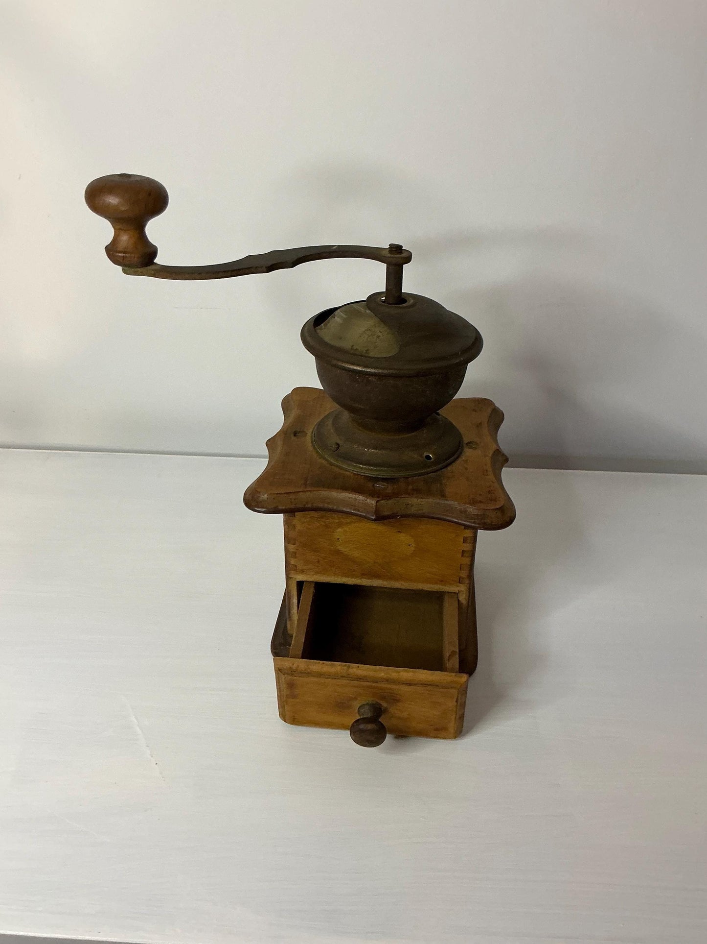 coffee grinder from the Biedermeier period