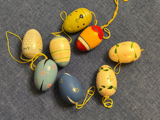 Set of eight vintage Easter eggs for hanging, each 4 cm